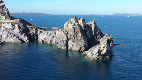 rocks-in-the-sea-cap-Mèdes-Porquerolles-aerial-view-sunny-day-diving-area-France